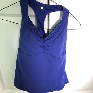 Lululemon workout top size 4